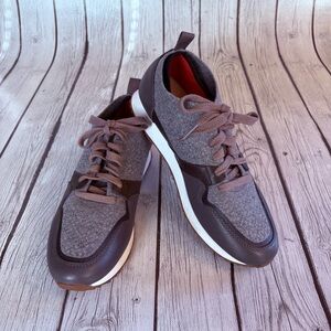 UGG Mens Trigo Hyperweave Dark Charcoal and Brown Fashion Sneaker Size 7.5